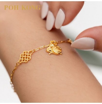 Reasons To Gift A Gold Charm Bracelet